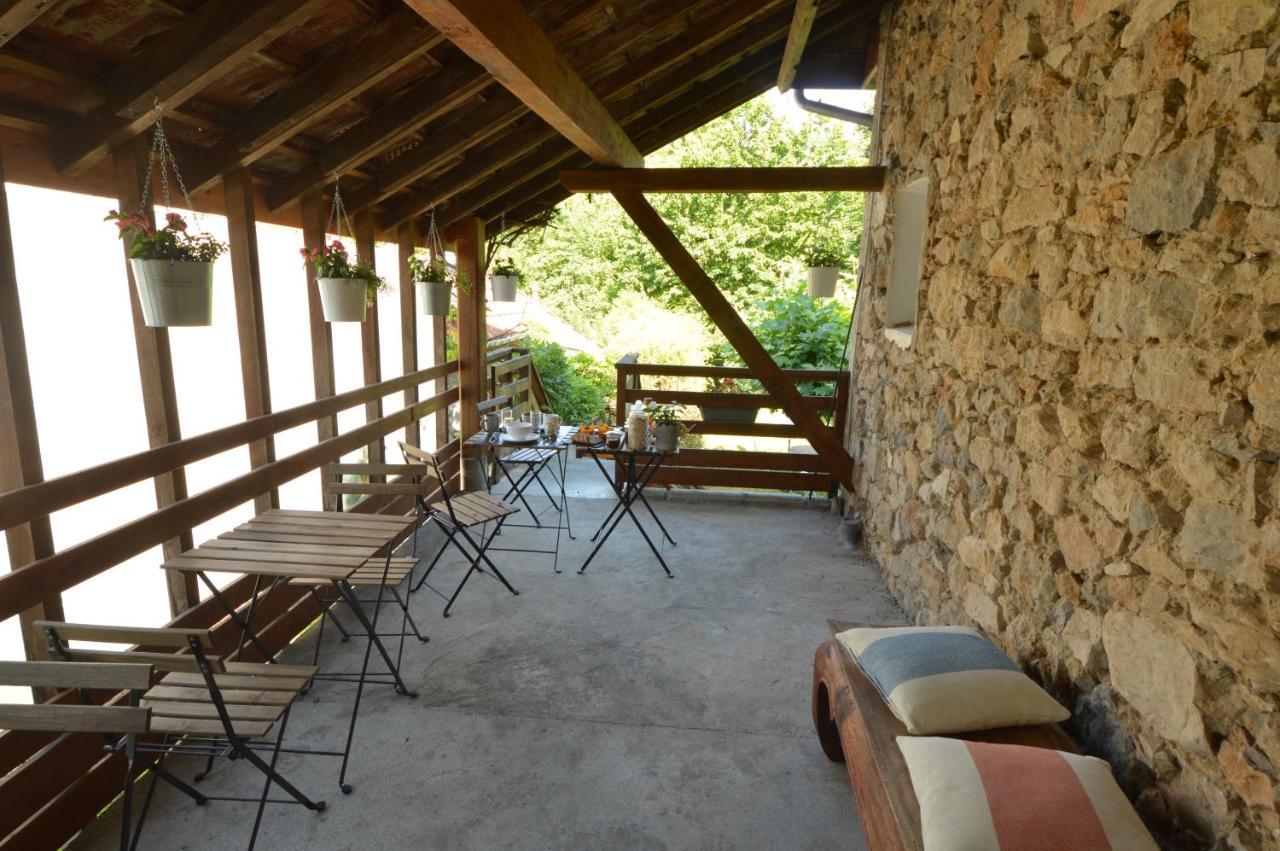 Maison Maliga J&G House Saint-Pierre-de-Curtille Ngoại thất bức ảnh